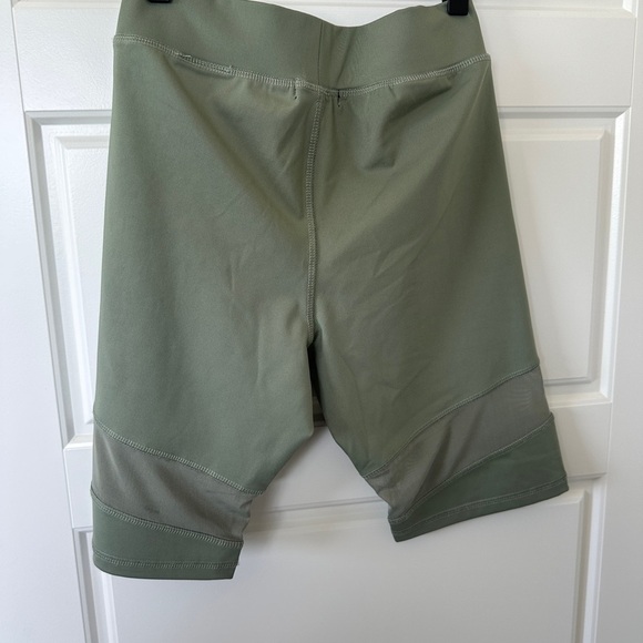 Guess Green Bike Shorts with Elastic Waistband - Picture 2 of 4